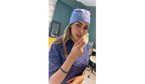 ساناز مومنی